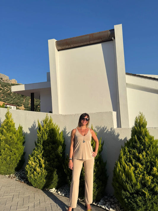 Camiseta de tirantes color beige