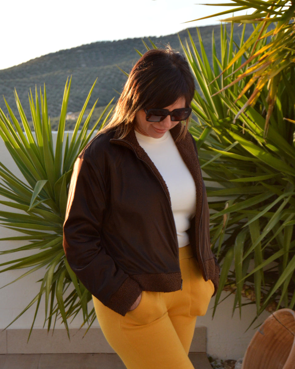 Chaqueta Borreguito Marrón - Parte Lateral Derecha Reversible